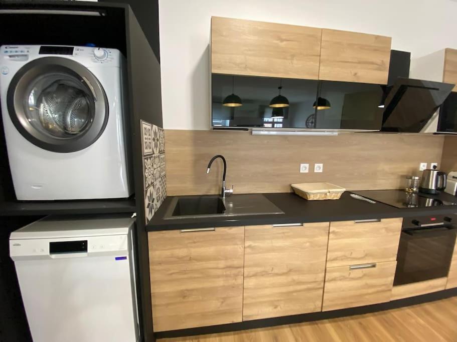 Appartement Paul Riquet Avec Place De Parking Beziers Exterior photo