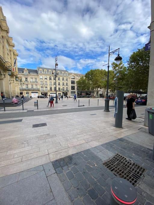 Appartement Paul Riquet Avec Place De Parking Beziers Exterior photo